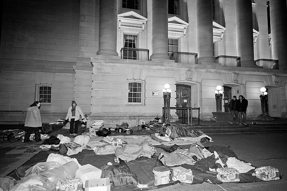 Photo-a-day #61: March 2, 2011 - Sleep OUTSIDE the Capitol