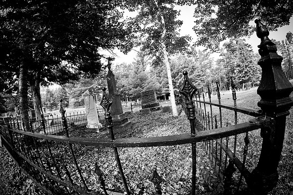Photo-a-day #215: August 3, 2011 - Evergreen Cemetary