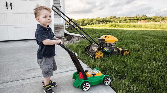 Photo-a-day #153: June 2, 2014 - Lawn Mowin'