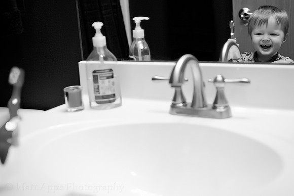 Photo-a-day #46: February 15, 2011 - The Light-up Toothbrush